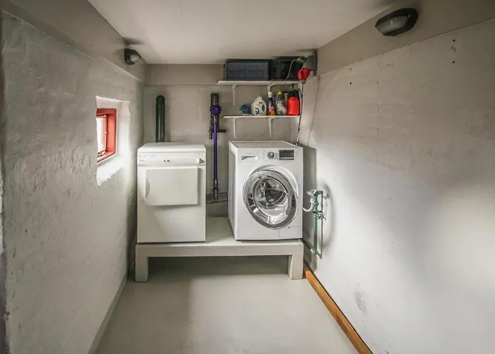 Stunning In With Kitchen